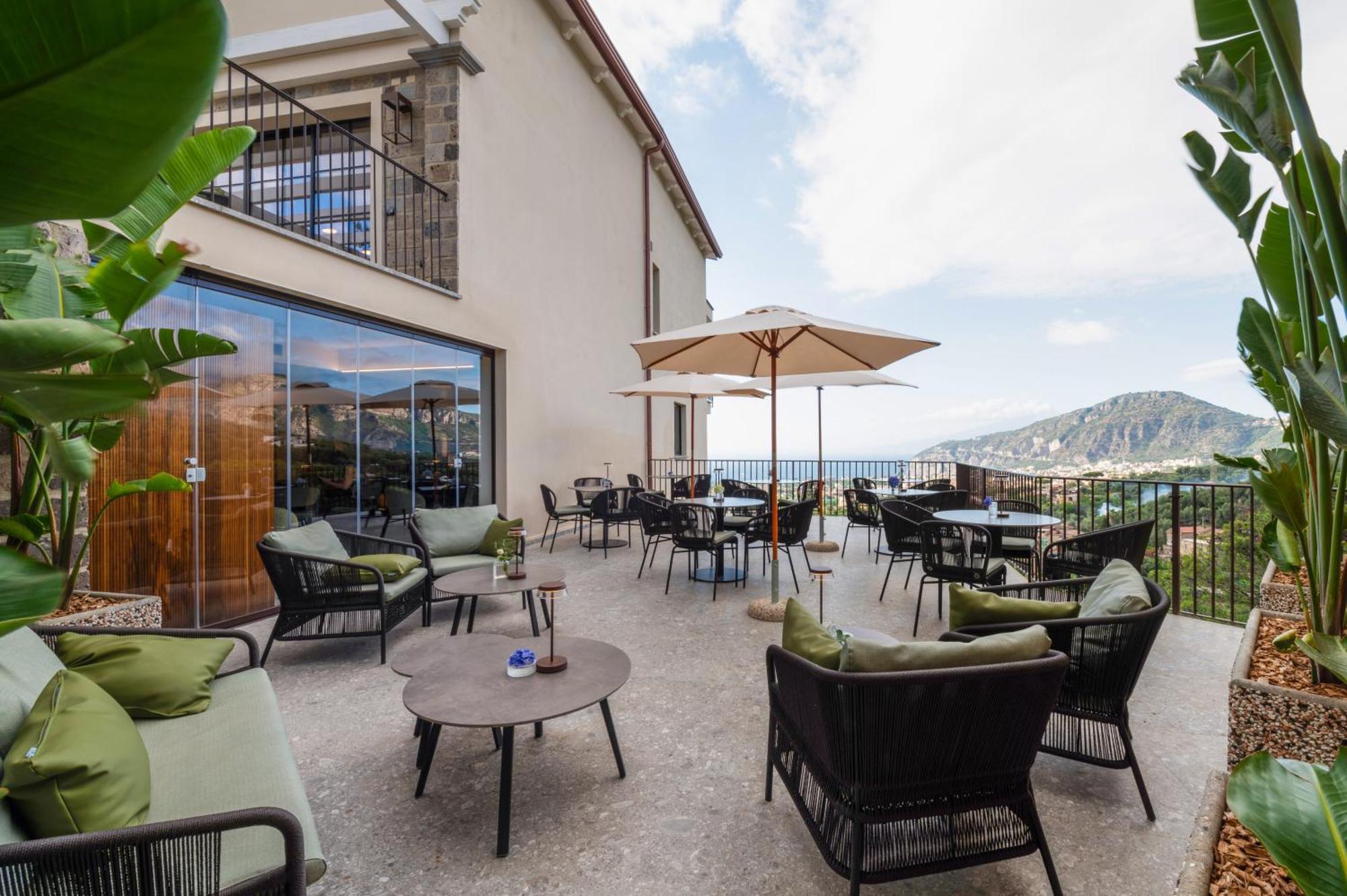 Отель Caruso Sea View Сорренто Экстерьер фото