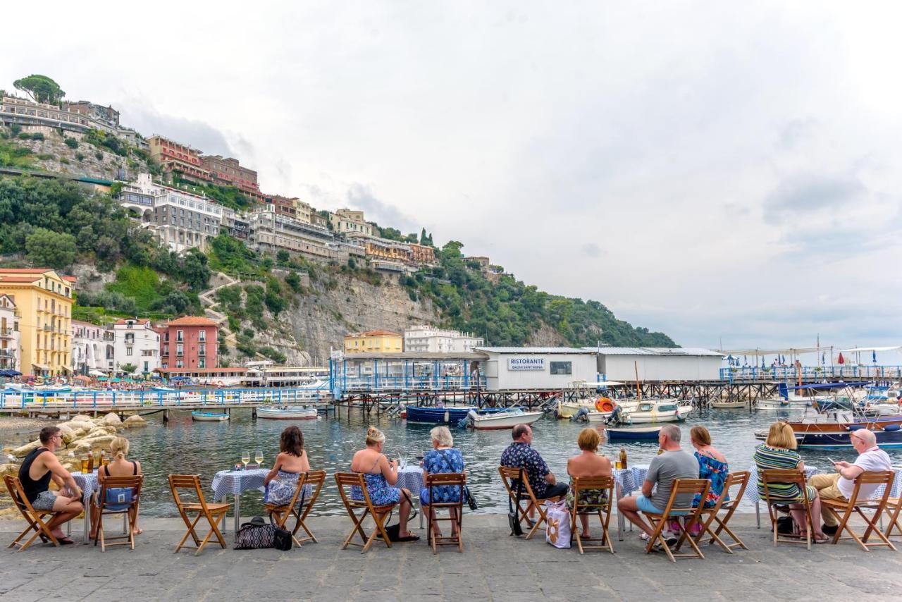 Отель Caruso Sea View Сорренто Экстерьер фото